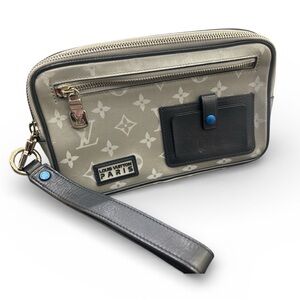 Louis Vuitton Alpha Clutch Limited Edition Monogram Satellite Canvas With Strap